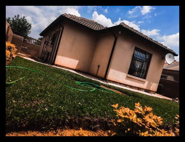 3 BEDROOM HOUSE FOR SALE IN BIRCH ACRES